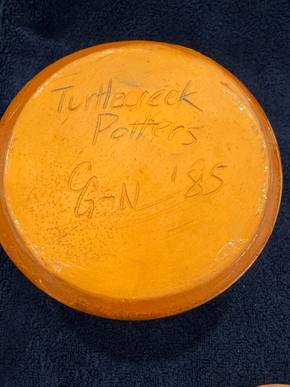 ✨ Turtle Creek Potters Handmade Lidded Jar –Signed 1985 –Rustic Folk Art Pottery - Picture 5 of 6